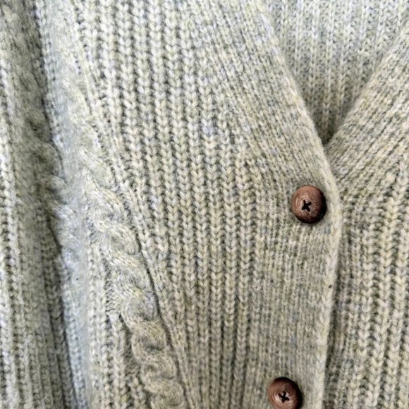 Seafoam Green Cable Knit V-Neck Cardigan | US M - Picture 3 of 5